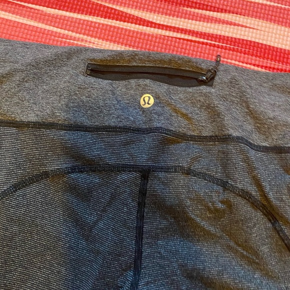 lululemon pocket leggings - Picture 3 of 4